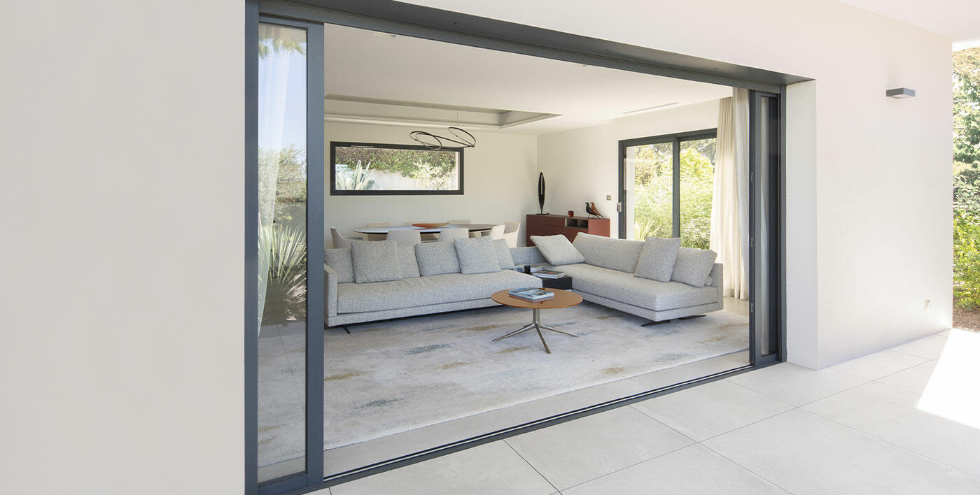 Baie & fenêtre coulissante aluminium — Sécurité